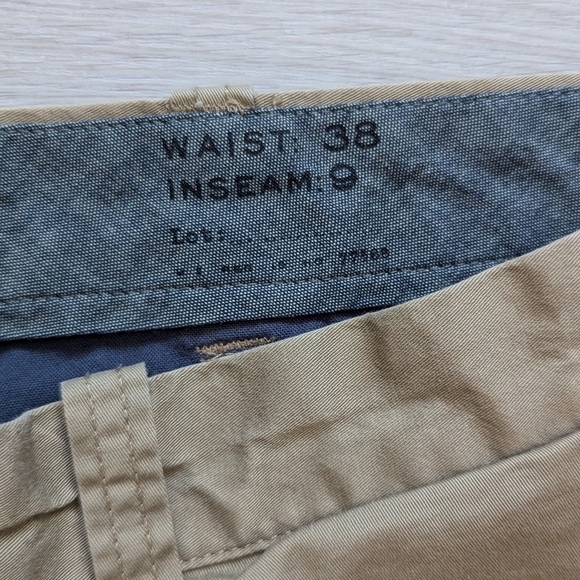 J Crew 38 Stretch Khaki Shorts - Picture 4 of 4